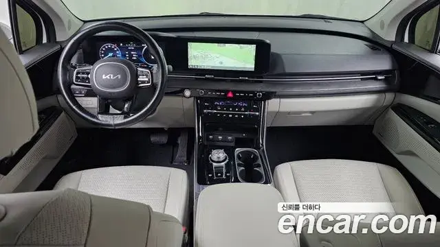 Kia Carnival 2022 — Photo 8/20