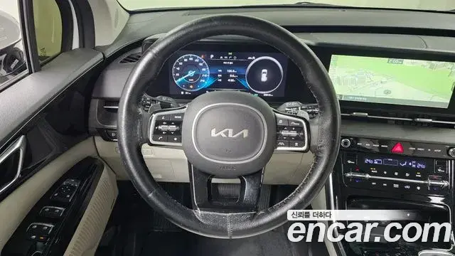 Kia Carnival 2022 — Photo 14/20