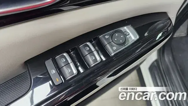 Kia Carnival 2022 — Photo 11/20