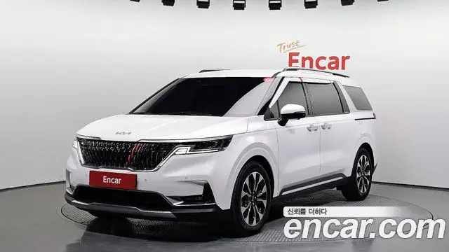 Kia Carnival 2020 — Фото 1/20