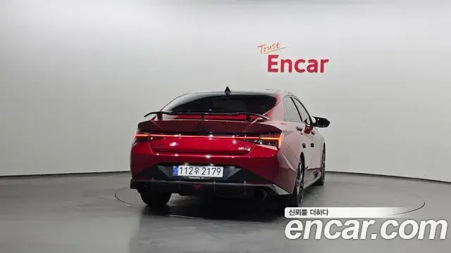 Hyundai The New Avante Hybrid 2021 — ფოტო 2/20