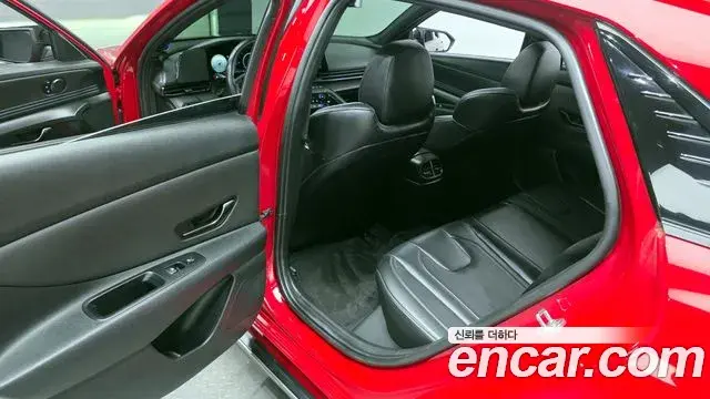 Hyundai The New Avante Hybrid 2021 — ფოტო 19/20