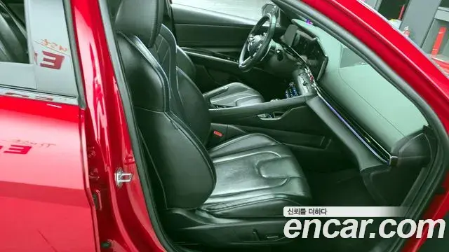 Hyundai The New Avante Hybrid 2021 — ფოტო 8/20