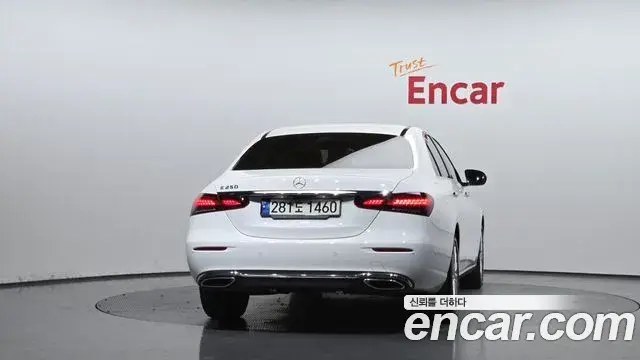 Mercedes-Benz E-Class 2021 — Şəkil 8/20