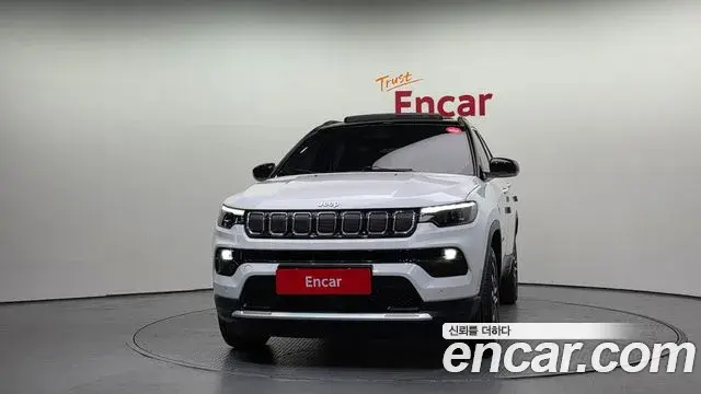 Jeep Compass 2022 — Şəkil 18/20