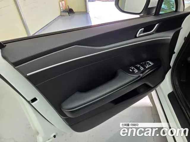 Kia K5 2020 — ფოტო 3/18