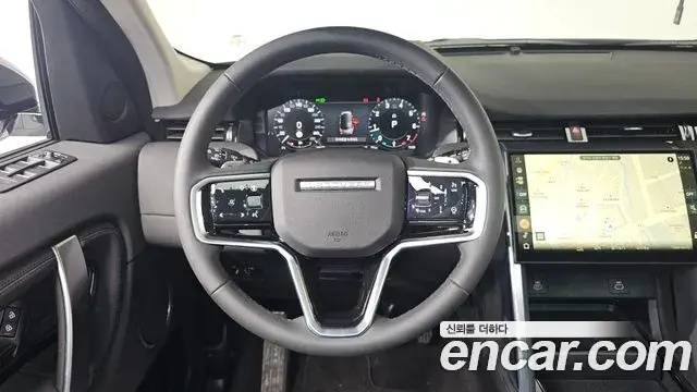 Land Rover Discovery Sport 2024 — Фото 13/20