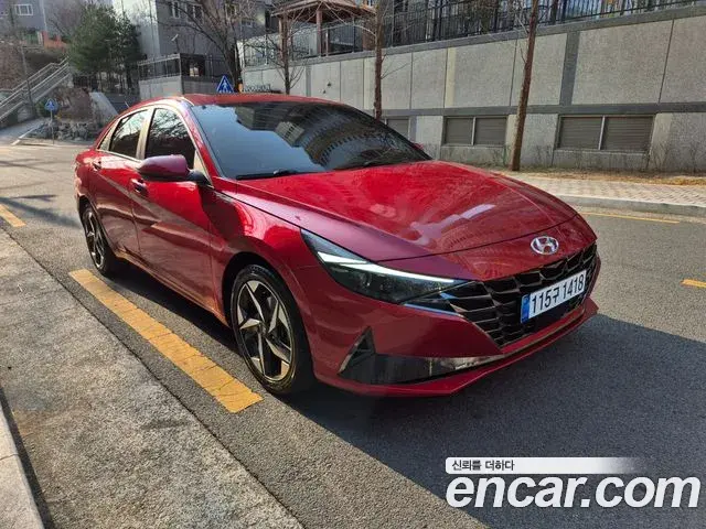 Hyundai The New Avante Hybrid 2020 — Photo 1/20