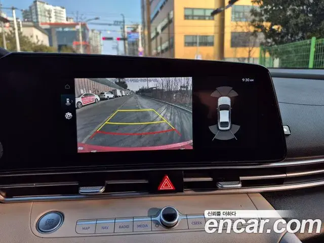Hyundai The New Avante Hybrid 2020 — Photo 12/20