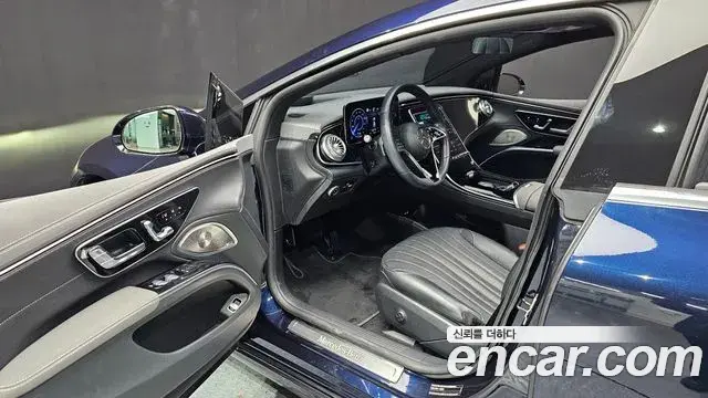 Mercedes-Benz EQS 2022 — ფოტო 13/20