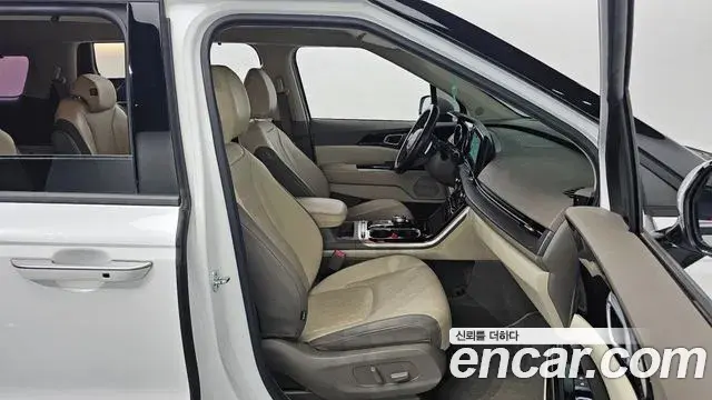 Kia Carnival 2022 — Şəkil 10/20
