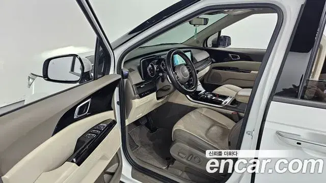 Kia Carnival 2022 — Şəkil 11/20