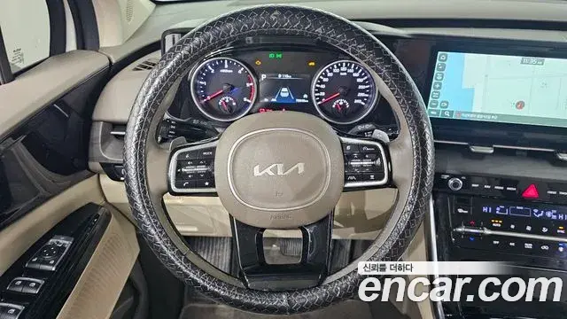 Kia Carnival 2022 — Şəkil 13/20