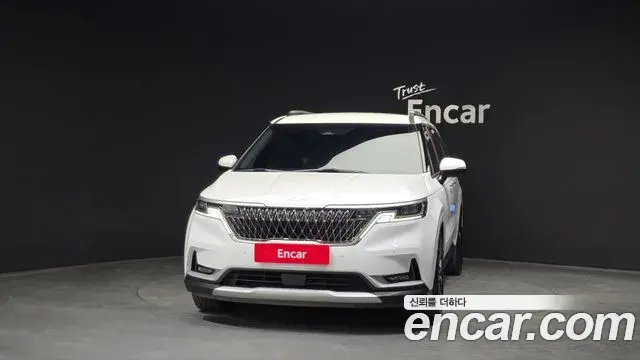 Kia Carnival 2022 — Photo 7/20