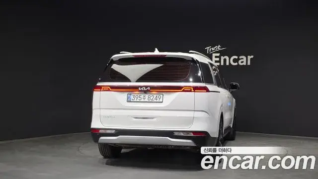 Kia Carnival 2022 — Photo 18/20