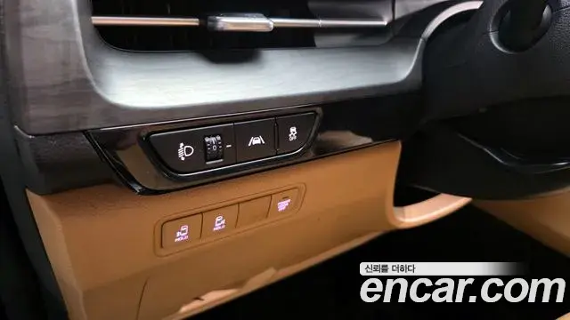 Kia Carnival 2022 — Photo 15/20