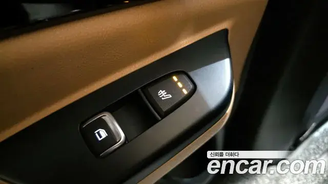 Kia Carnival 2022 — Photo 11/20