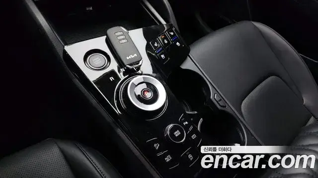 Kia Sportage 2022 — ფოტო 15/20