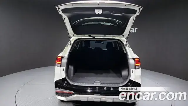 Kia Sportage 2022 — ფოტო 2/20