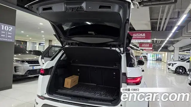 Land Rover Range Rover Evoque 2025 — Фото 5/18