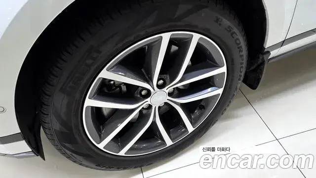 Land Rover Range Rover Evoque 2025 — Фото 18/18