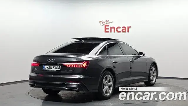 Audi A6 2020 — Фото 2/20