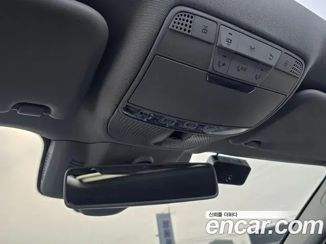 Mercedes-Benz E-Class 2018 — ფოტო 11/20