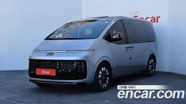 Hyundai Staria 2023 — Şəkil 10/20