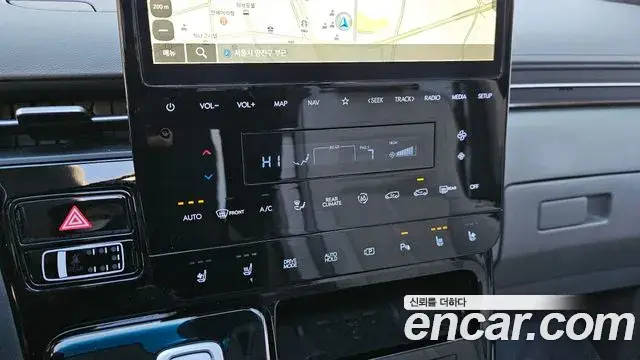Hyundai Staria 2023 — Şəkil 3/20