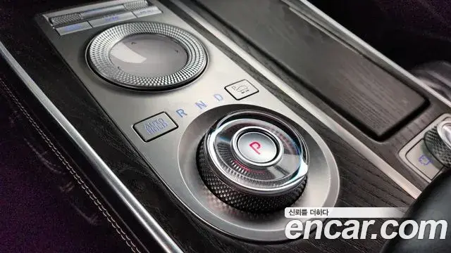 Genesis GV80 2020 — Photo 14/20