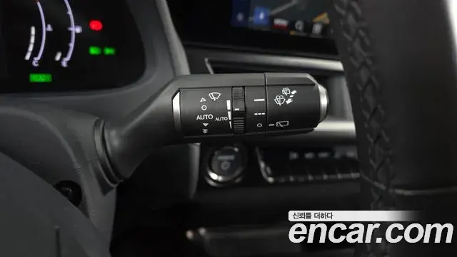 Lexus UX300h 2024 — Şəkil 20/20