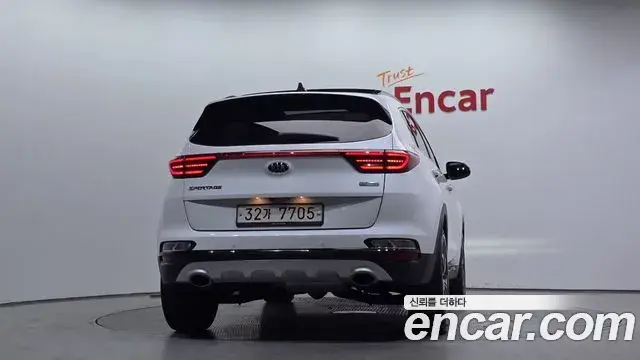 Kia Sportage The Bold 2018 — Şəkil 13/20