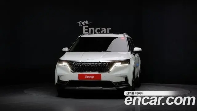 Kia Carnival 2023 — Photo 6/20