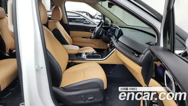 Kia Carnival 2023 — Photo 5/20