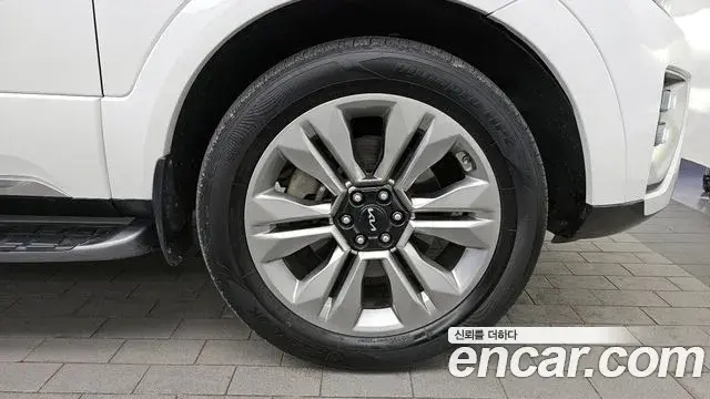 Kia Mohave The Master 2022 — Photo 8/20