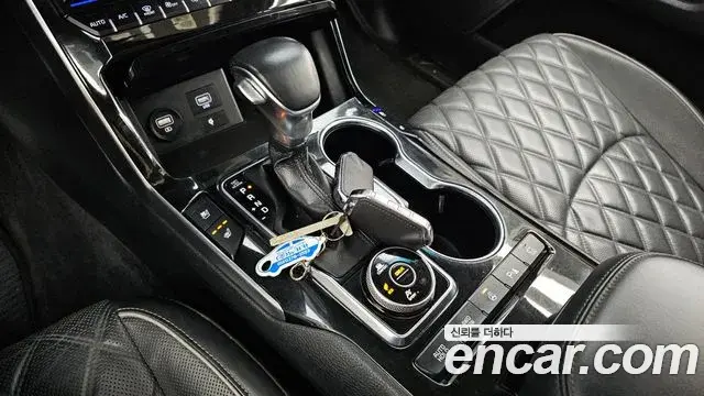 Kia Mohave The Master 2022 — Photo 13/20