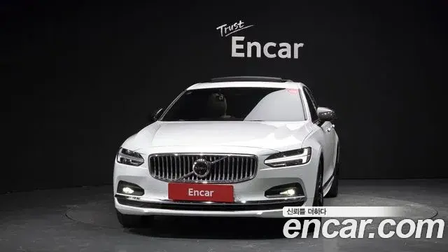 Volvo S90 2021 — ფოტო 18/20