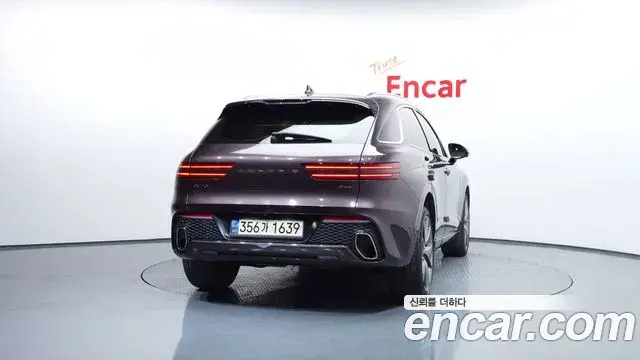 Genesis GV70 2021 — ფოტო 8/20