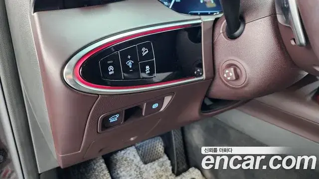 Genesis GV70 2021 — ფოტო 4/20