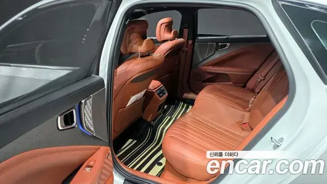 Kia K8 2025 — Photo 14/20