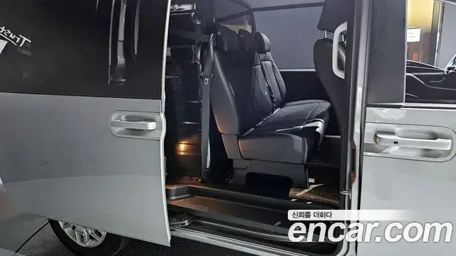 Hyundai Staria 2025 — ფოტო 20/20
