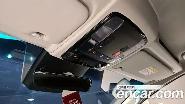 Hyundai Staria 2025 — ფოტო 7/20