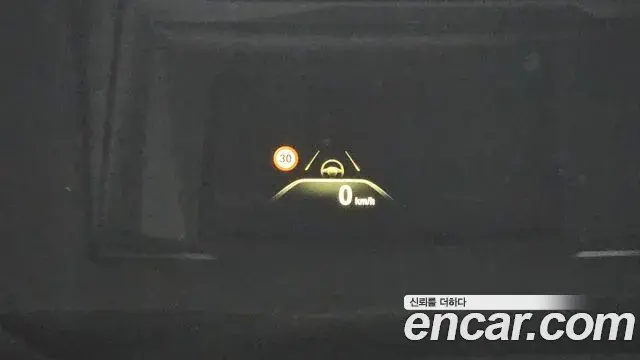 BMW 5 Series 2019 — Şəkil 9/20