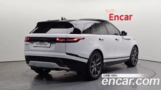 Land Rover Range Rover Velar 2024 — ფოტო 6/20