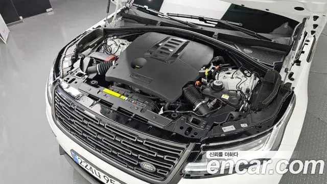 Land Rover Range Rover Velar 2024 — ფოტო 13/20
