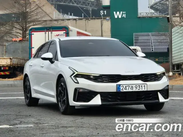 Kia K5 2024 — Şəkil 1/20