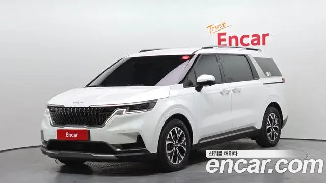 Kia Carnival 2022 — Photo 19/20