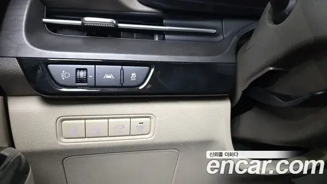 Kia Carnival 2022 — Photo 12/20