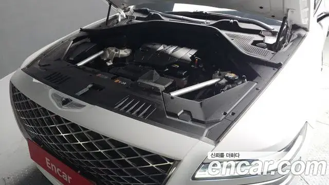 Genesis GV80 2023 — Photo 6/20