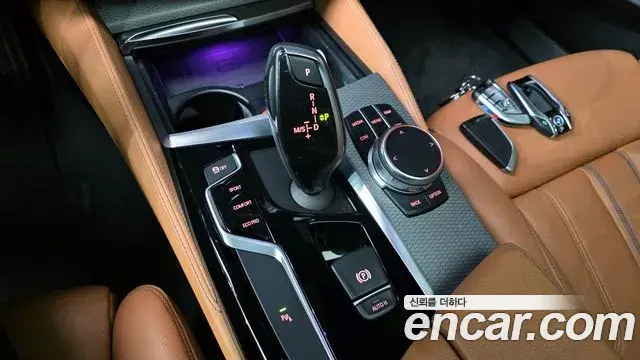 BMW 5 Series 2018 — Photo 13/20